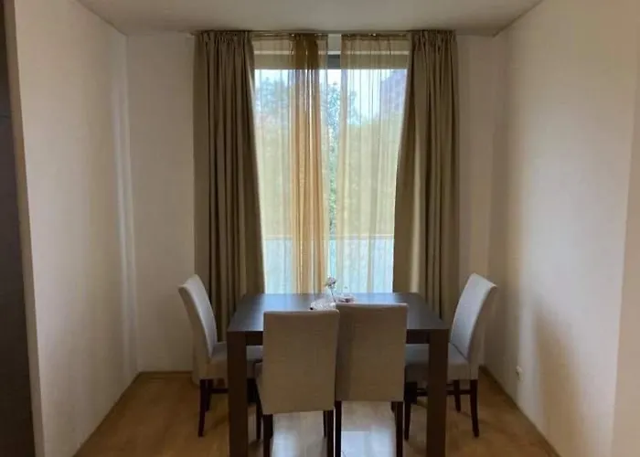 Comfort Studentski Grad アパート ソフィア