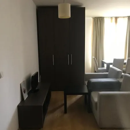 Comfort Studentski Grad Apartamento *
